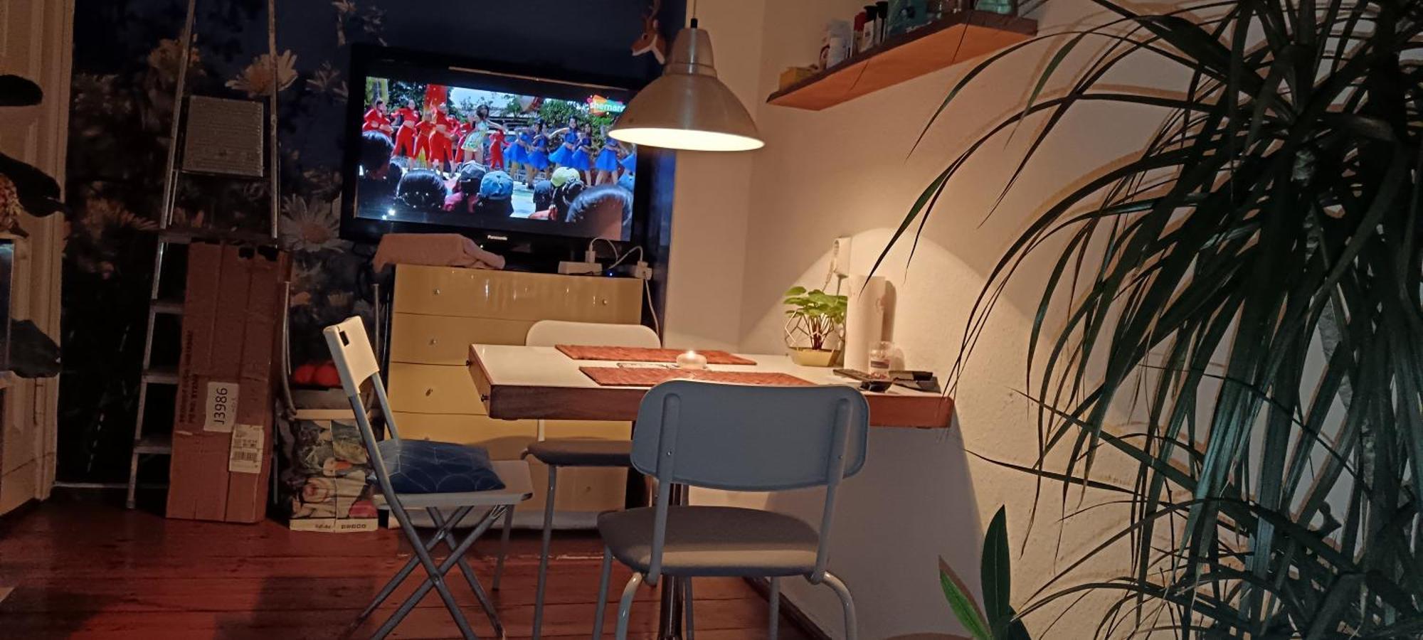 Private Bedroom Near Alexanderplatz In Sharing Apartment Berlin Bagian luar foto